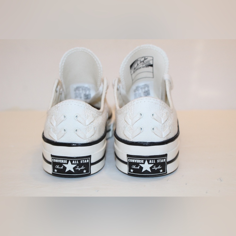 Converse Chuck 70 Low Top Shoes Women’s Multiple Sizes Available NEW - Picture 4 of 10